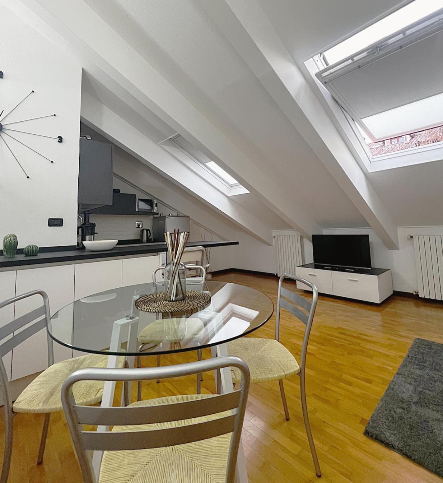 Porta Susa Nest Apartment Turin